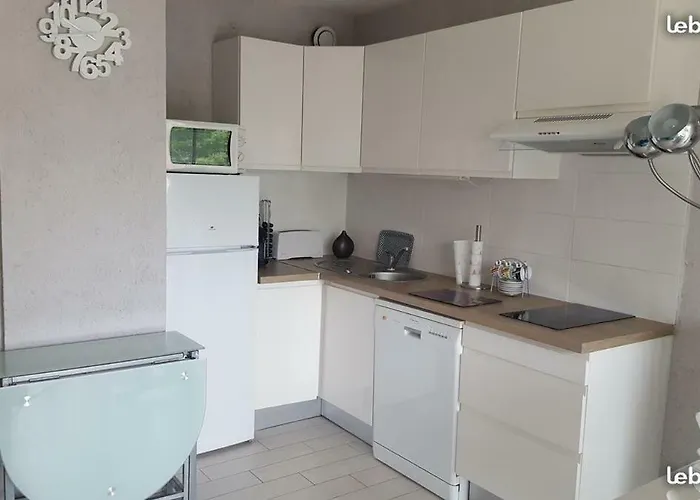 Josephine Apartment